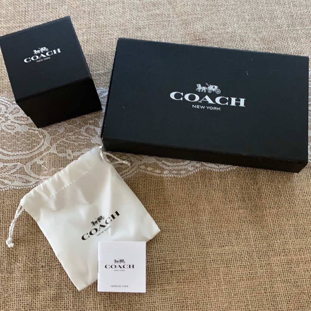 Coach Boxes
